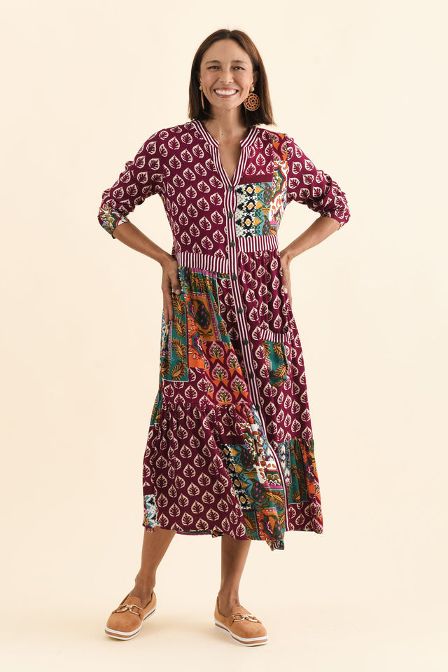 Lacala Purple Motif Button Dress,Brunette model,alt text|model:Cara image 7