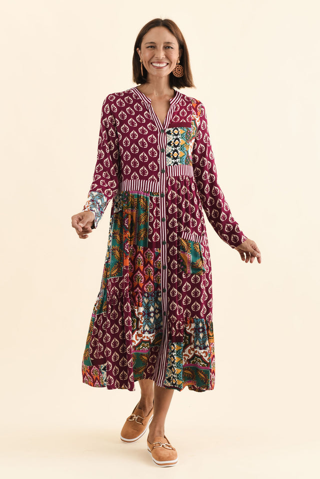 Lacala Purple Motif Button Dress,Brunette model,alt text|model:Cara image 3