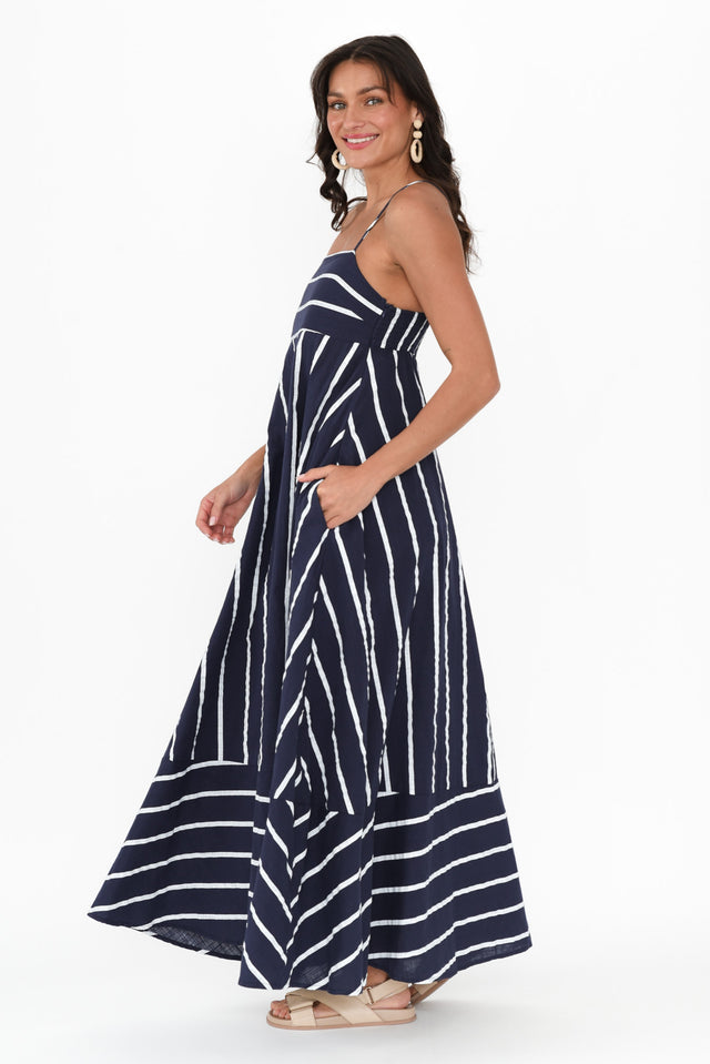 alt text|model:Brontie image 5