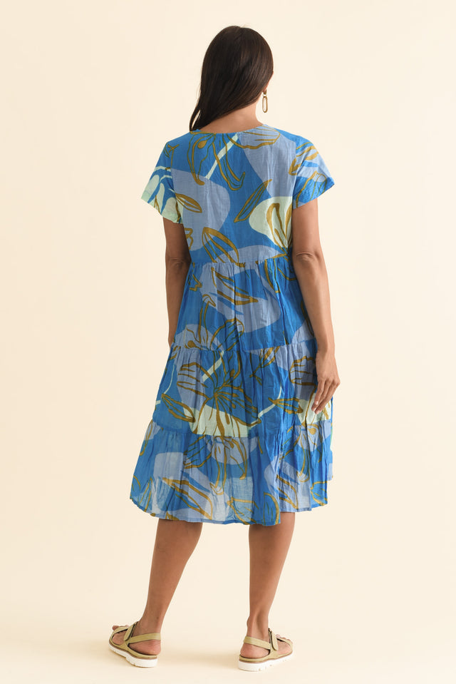 alt text|model:Cara image 6