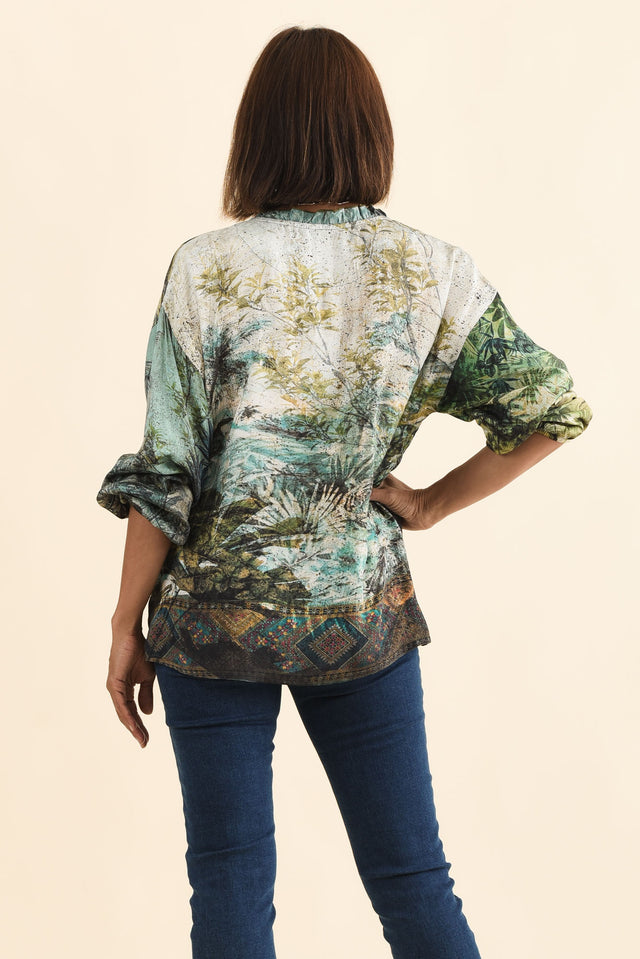 Laria Green Tropical Button Top,Brunette model,alt text|model:Cara image 6