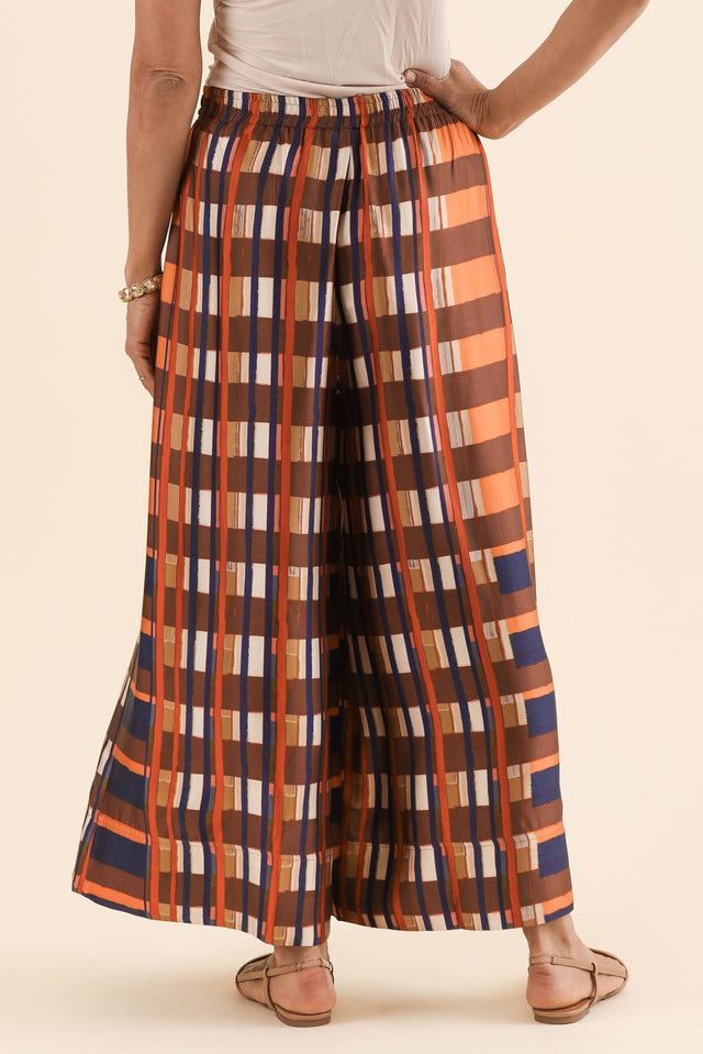 Lattice Orange Check Wide Leg Pants,Back,Brunette model,alt text|model:Cara image 4