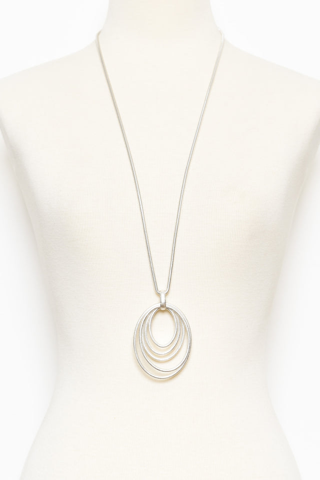 Laura Silver Disk Pendant Necklace