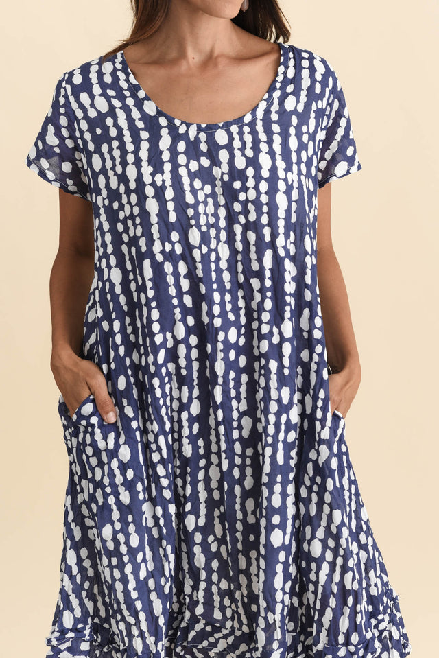 alt text|model:Cara image 5