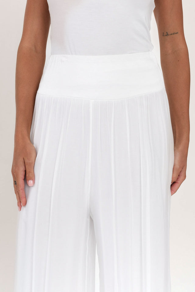 alt text|model:Brontie image 8