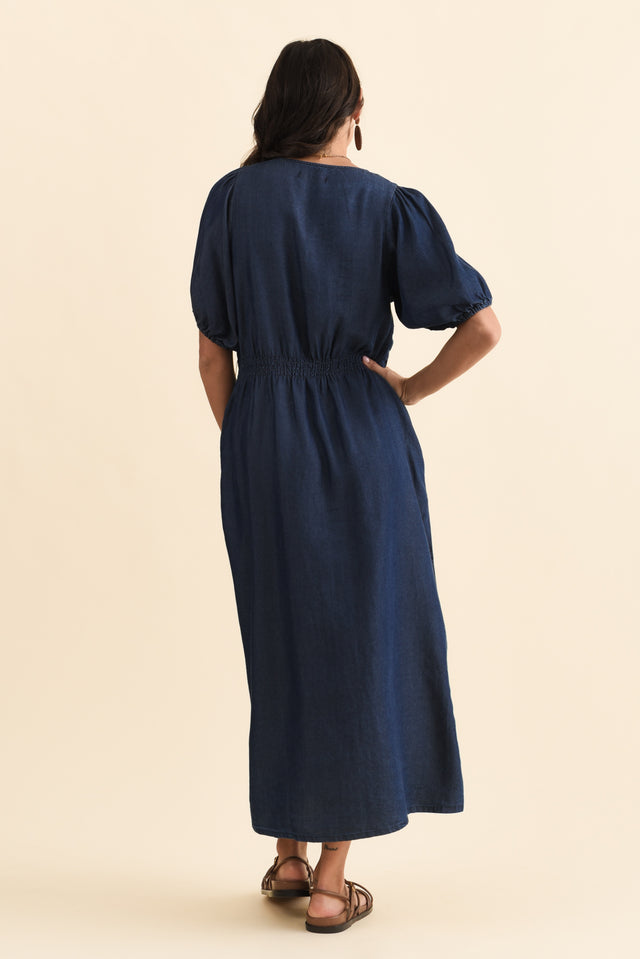 alt text|model:Brontie image 5