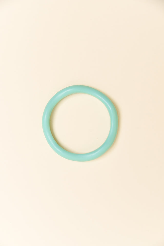 Lia Aqua Resin Wave Bangle