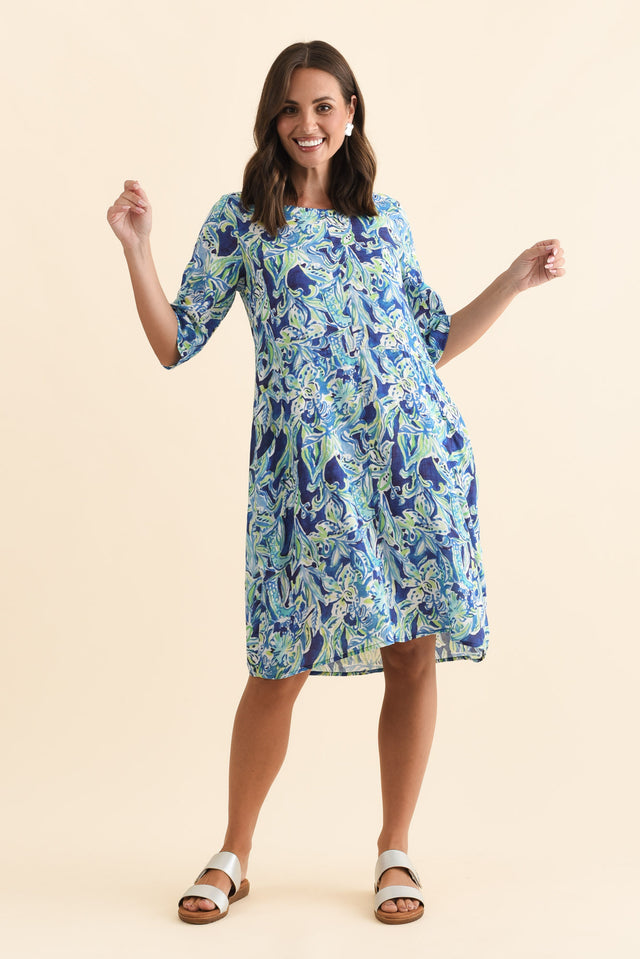 alt text|model:MJ image 8