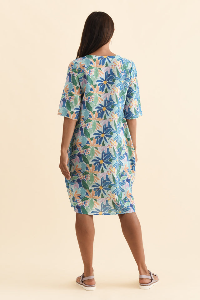 Lilibet Blue Garden Cotton Pocket Dress,Brunette model,alt text|model:Cara image 6
