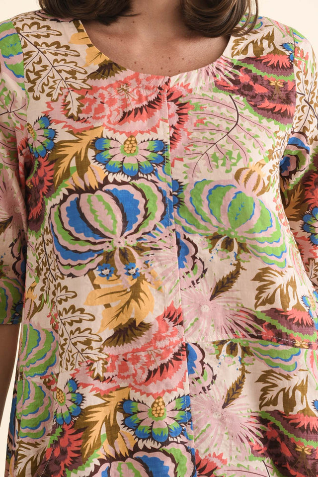 alt text|model:MJ image 6