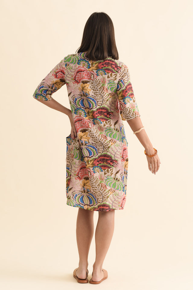 alt text|model:MJ image 5