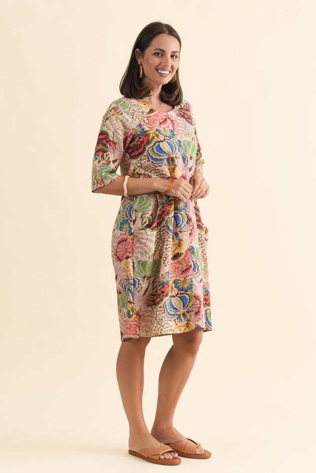 alt text|model:MJ image 4