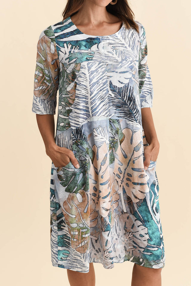 Lilibet Green Leaf Cotton Pocket Dress,Brunette model,alt text|model:Cara image 6