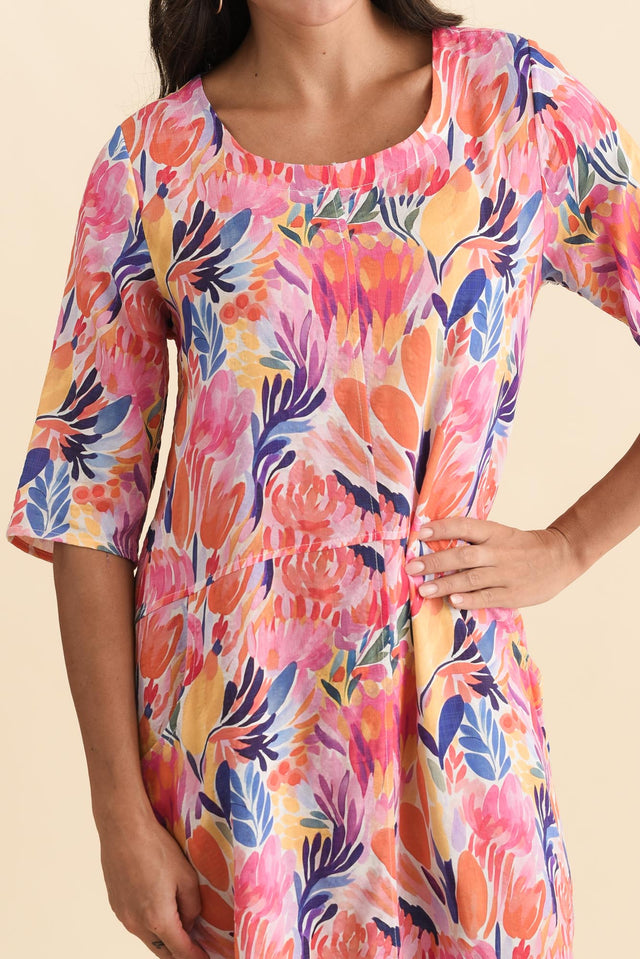 Lilibet Orange Flower Cotton Pocket Dress,Brunette model,alt text|model:Brontie image 7