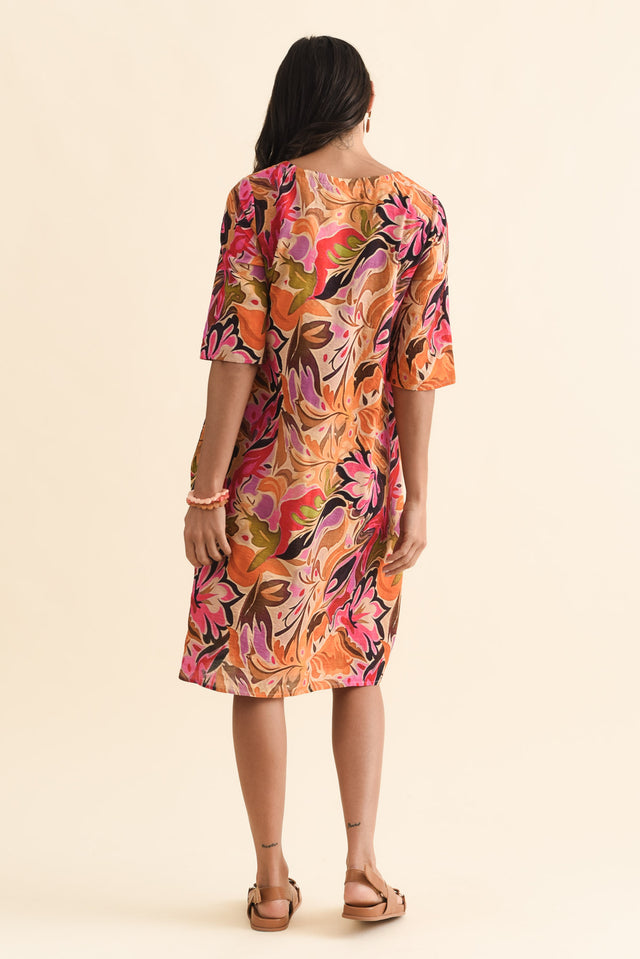 alt text|model:Brontie image 5