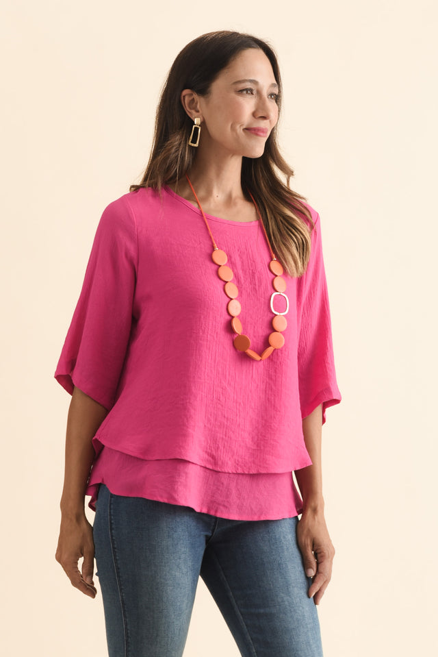 alt text|model:Cara image 4