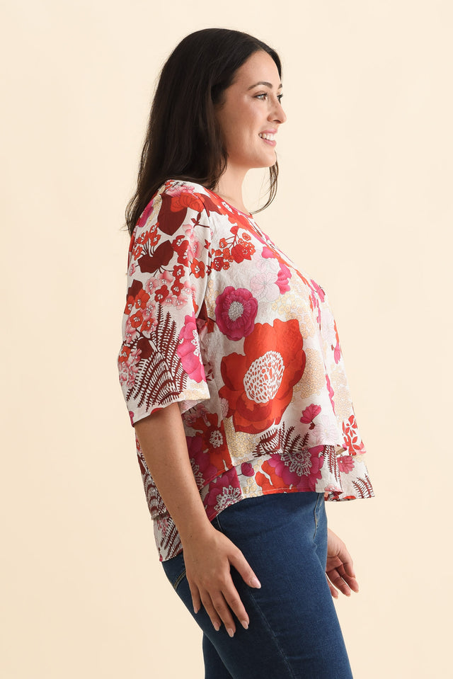 alt text|model:Emilia image 10