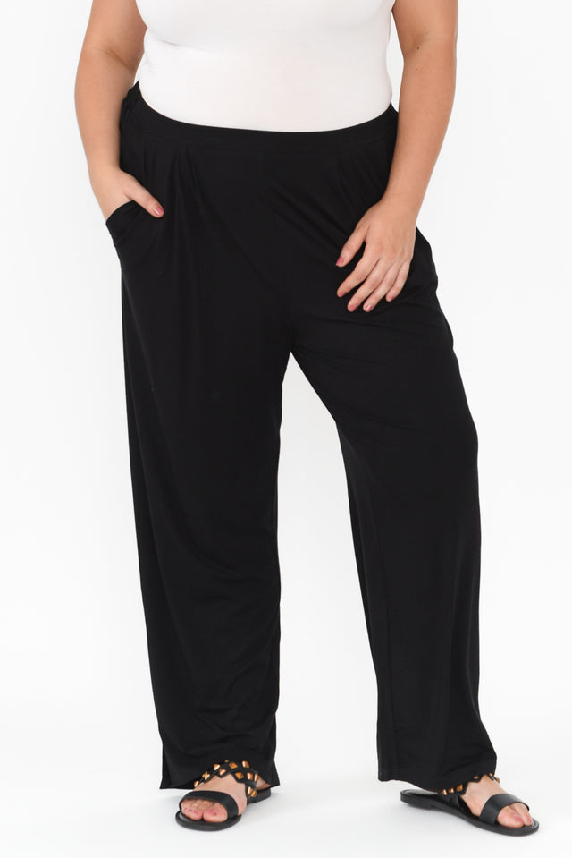 plus-size,curve-bottoms,plus-size-pants,alt text|model:Gabby image 10