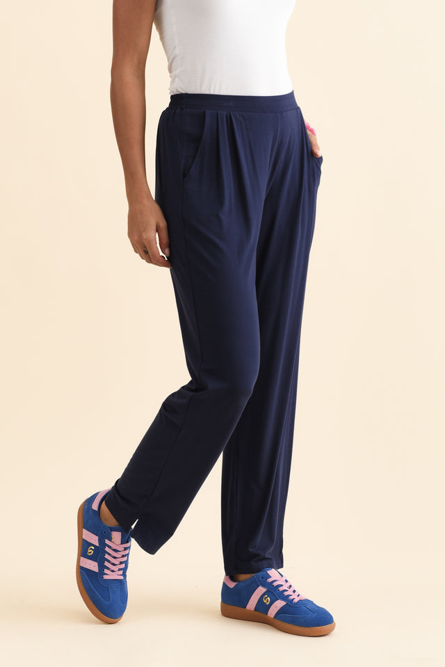 Lopez Navy Pocket Pants,Brunette model,alt text|model:Brontie image 6