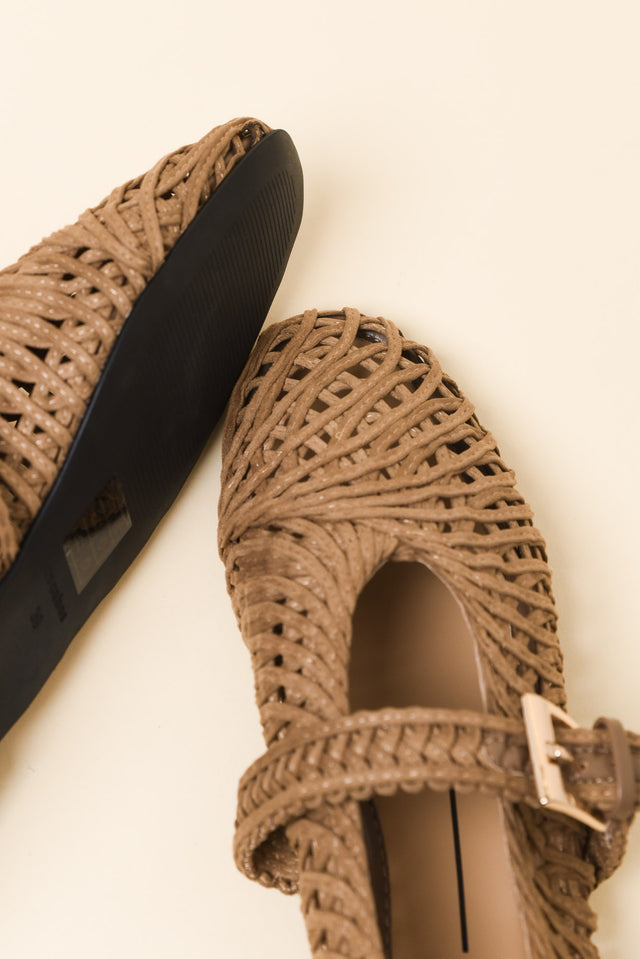 Lot Tan Woven Ballet Flat image 3