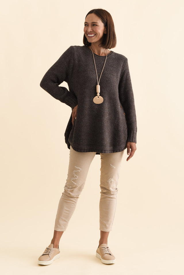 alt text|model:Cara image 7