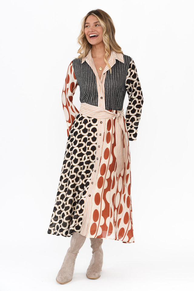 alt text|model:Mollie image 3