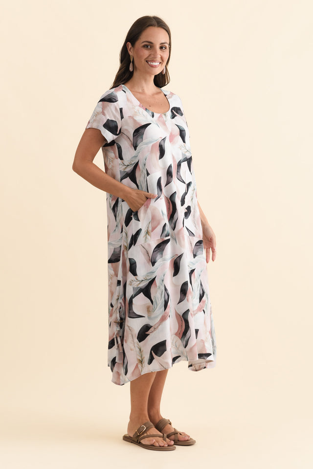 alt text|model:MJ image 4