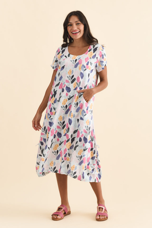 alt text|model:Brontie image 1