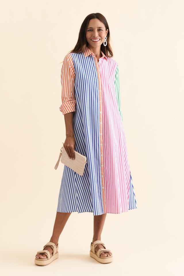 alt text|model:Cara image 2