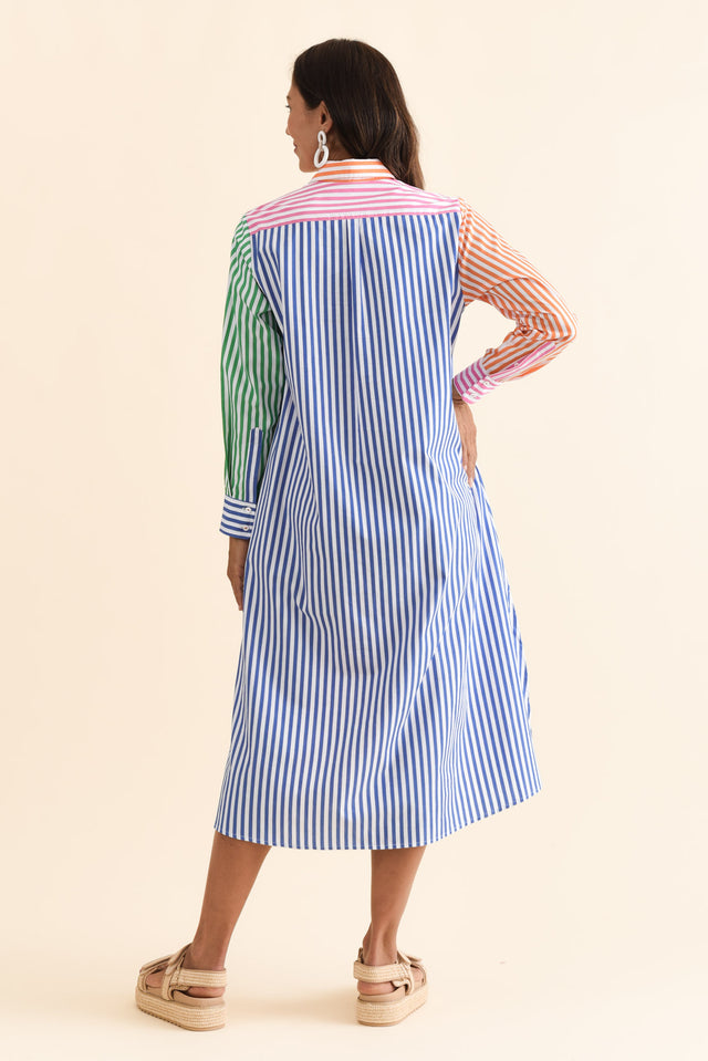 alt text|model:Cara image 6