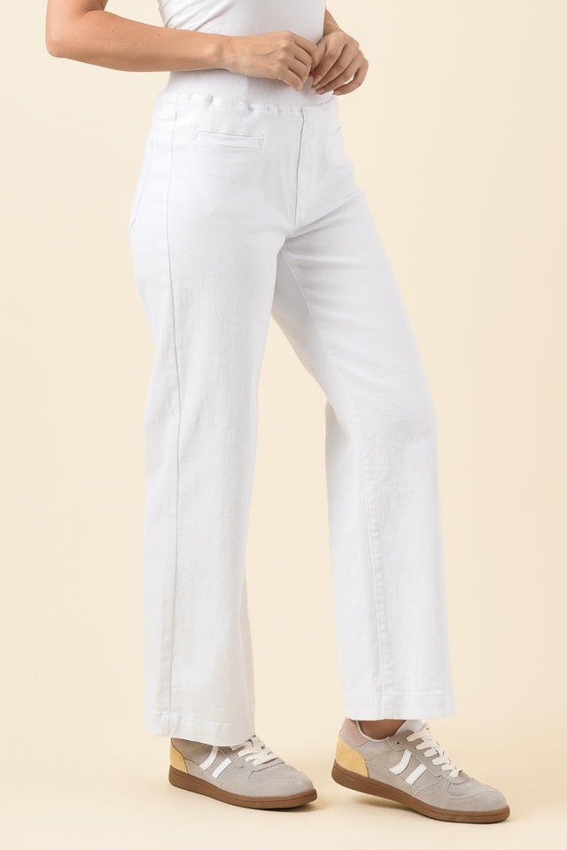 Maddy White Straight Leg Jeans,Brunette model,alt text|model:MJ image 4