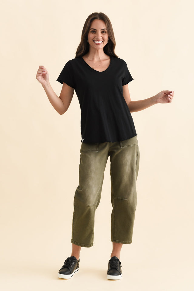 Maggie Black Cotton Vee Tee,Brunette model,alt text|model:MJ image 8