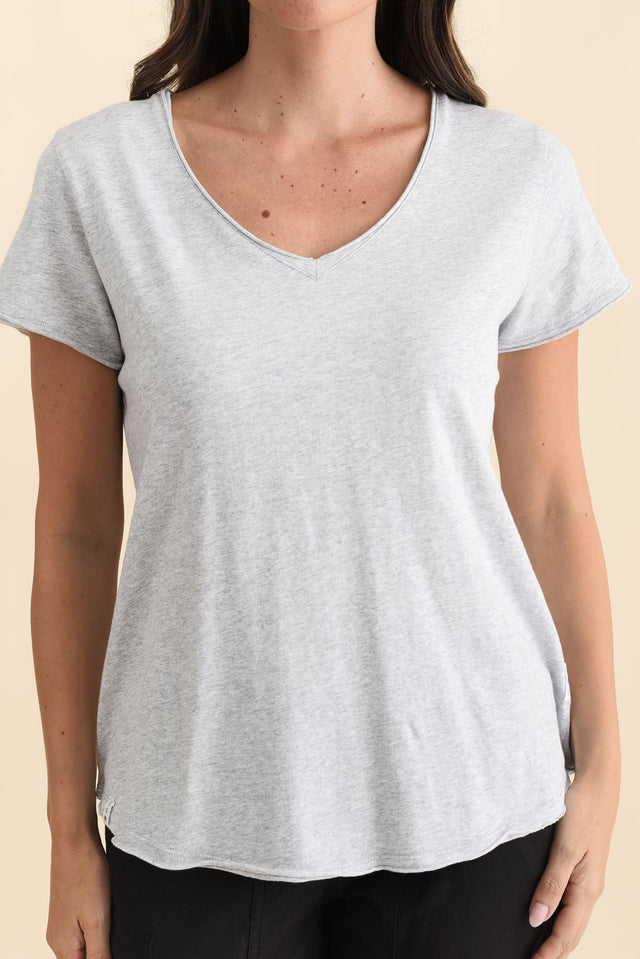 Maggie Grey Cotton Vee Tee,Brunette model,alt text|model:MJ image 7