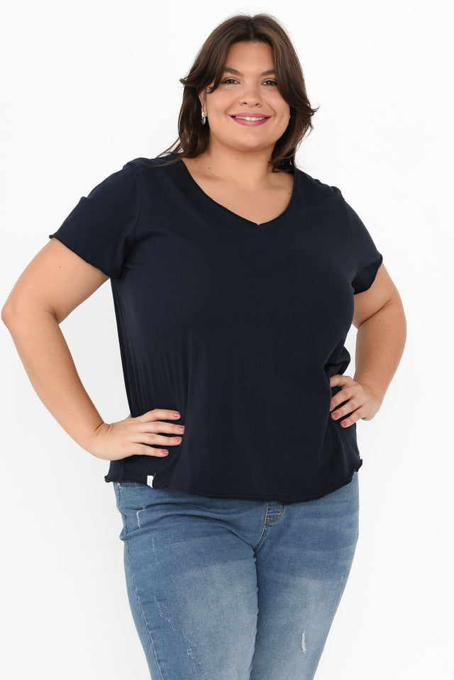 Maggie Navy Cotton Vee Tee,Brunette model,plus-size,curve-basics,curve-tops,plus-size-cotton-tops,plus-size-basic-tops,alt text|model:Gabby image 9