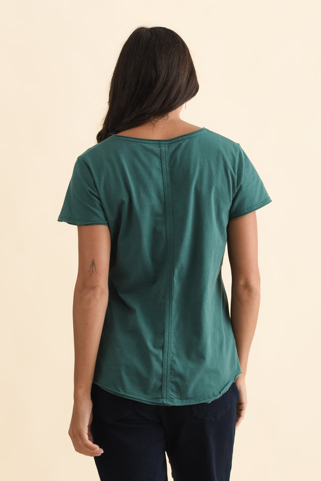 Maggie Teal Cotton Vee Tee,Brunette model,alt text|model:Brontie image 5