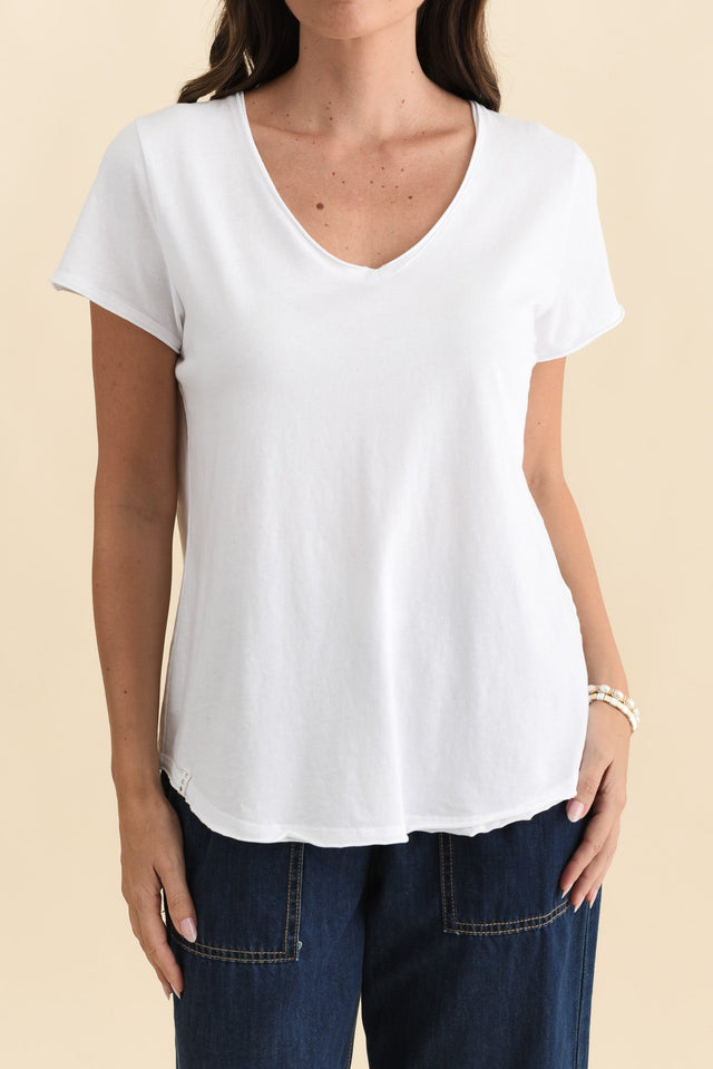 Maggie White Cotton Vee Tee,Brunette model,alt text|model:MJ image 8