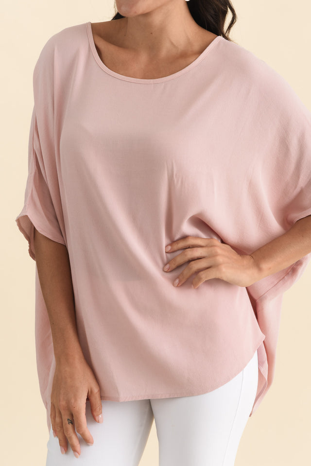 alt text|model:Brontie image 6