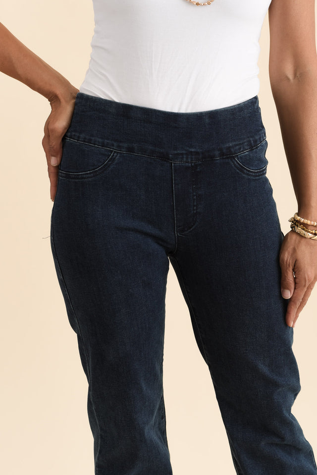 Mallory Dark Denim Stretch Jeans,Brunette model,alt text|model:Cara image 7