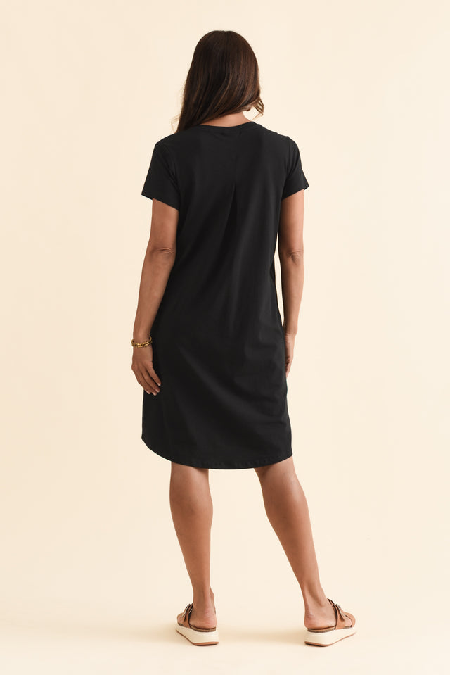 Mandy Black Cotton Tee Dress,Brunette model,alt text|model:Cara image 6