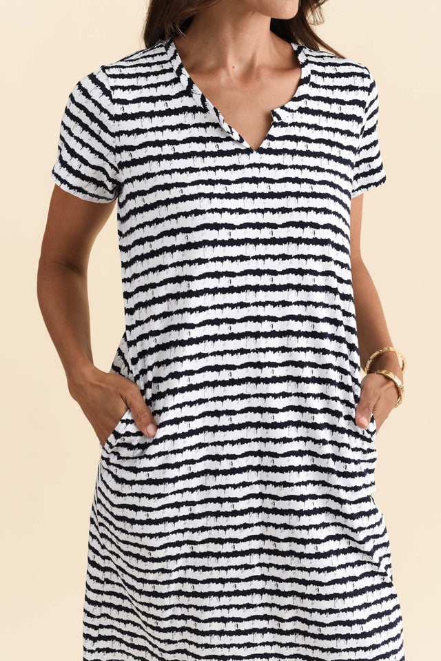 alt text|model:Cara image 6