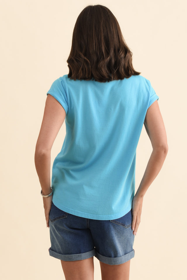 Manly Blue Cotton Tee,Brunette model,alt text|model:MJ image 6