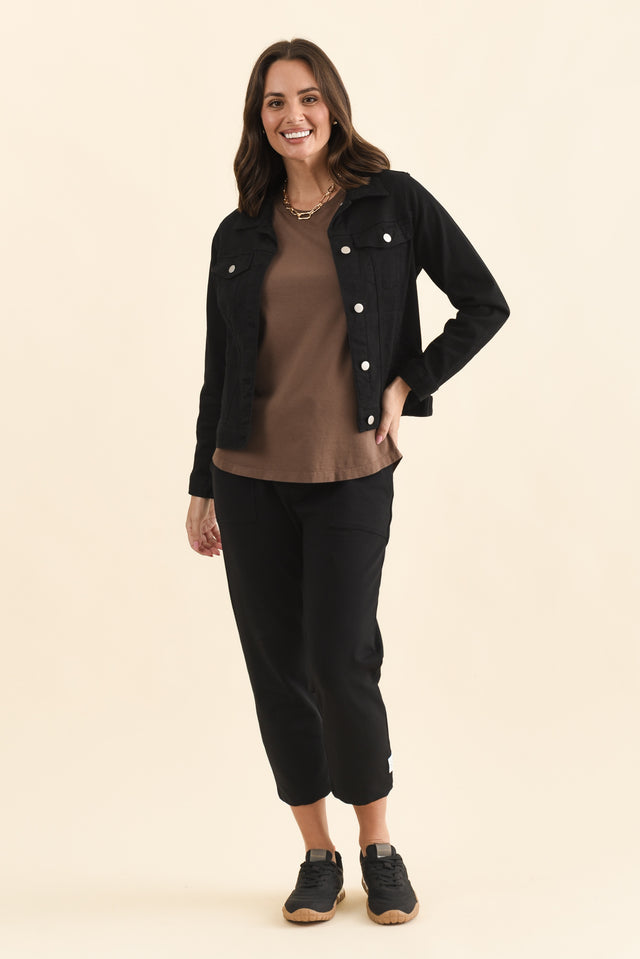 Sutton Black Cotton Relaxed Sweatpants,Full Body,Brunette model,alt text|model:MJ image 2