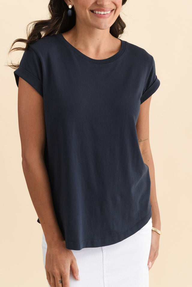Manly Navy Cotton Tee,Brunette model,alt text|model:Brontie image 7