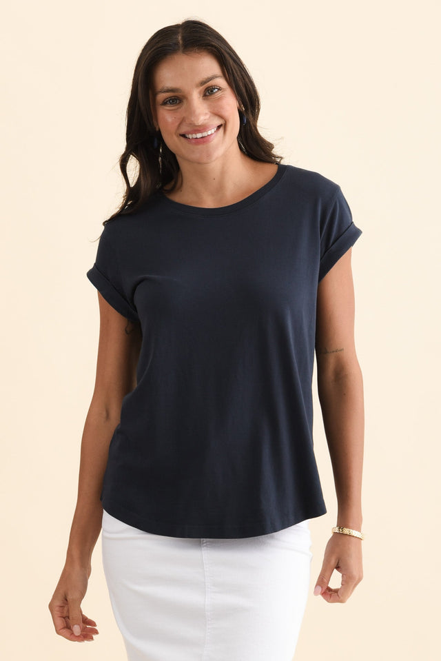 Manly Navy Cotton Tee,Brunette model,alt text|model:Brontie