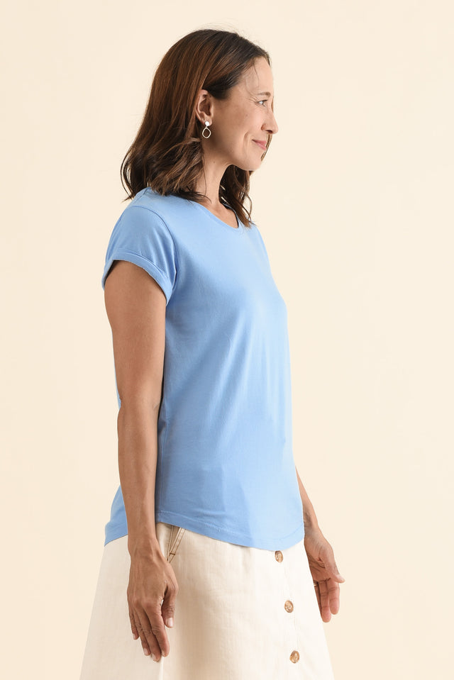 Manly Sky Blue Cotton Tee,Side,Brunette model,alt text|model:Cara image 3