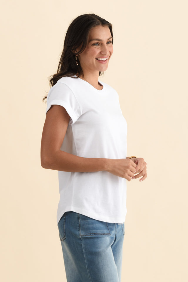 Manly White Cotton Tee,Brunette model,alt text|model:Brontie image 7