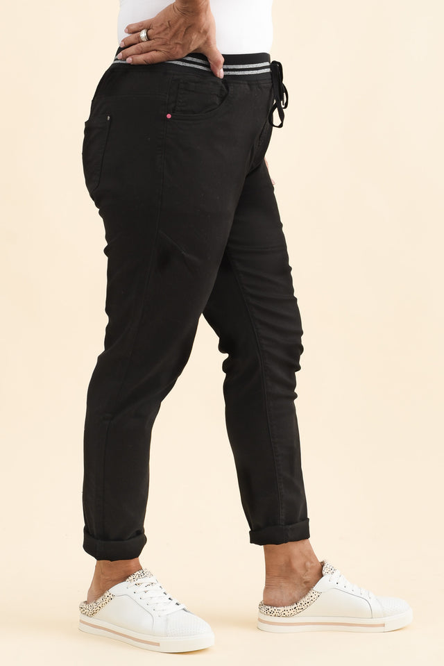 Margo Black Drawstring Pants,Brunette model,alt text|model:Pilita image 10