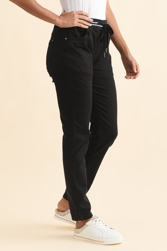 alt text|model:Brontie image 4