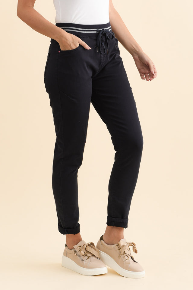 alt text|model:MJ image 5