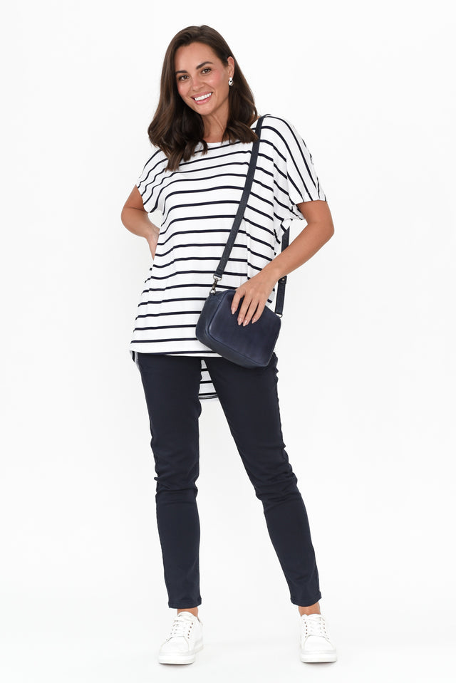 alt text|model:MJ image 4